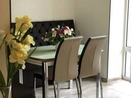 3-комн. квартира на ул. Теряна, 109 кв. м. , 3/5 этаж, 2 ванные, несколько балконов