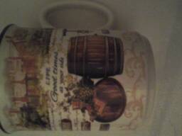 Кружка с рисунками и надписями