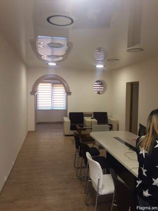 Шикарное трехэтажное офисное помещение на Баграмяна 77/5